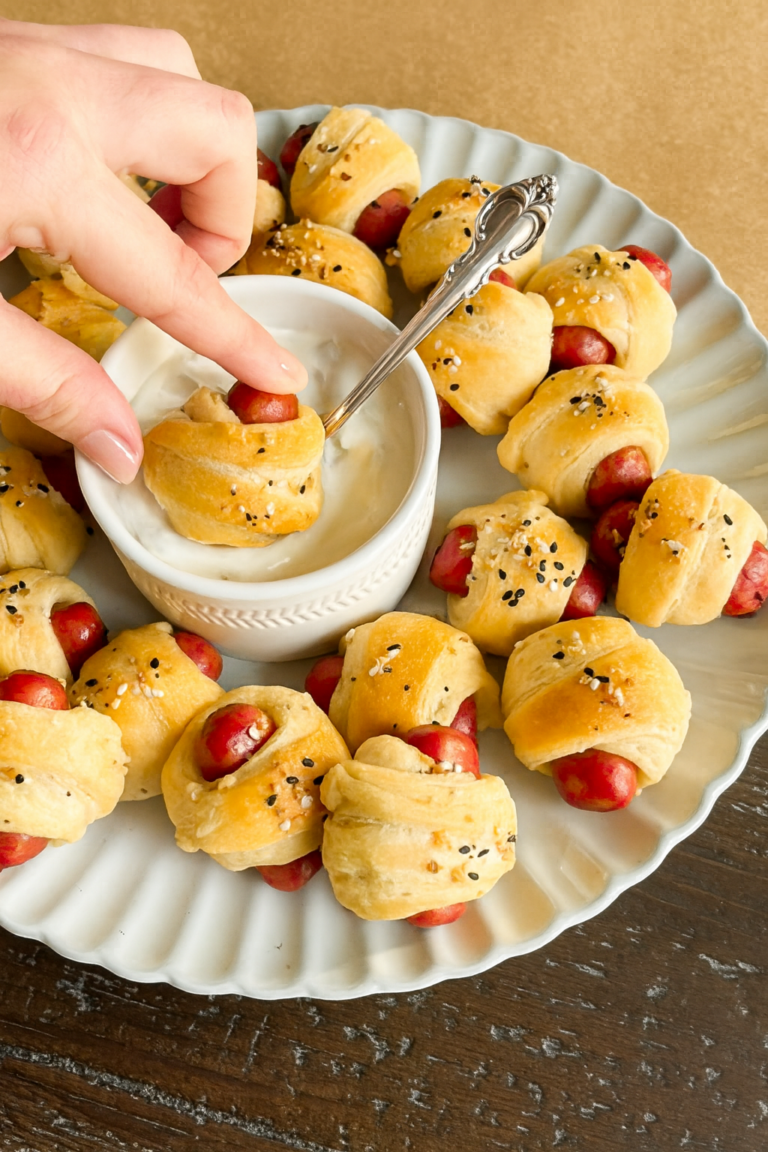 Everything Bagel Pigs in a Blanket (Easy Make-Ahead Appetizer)